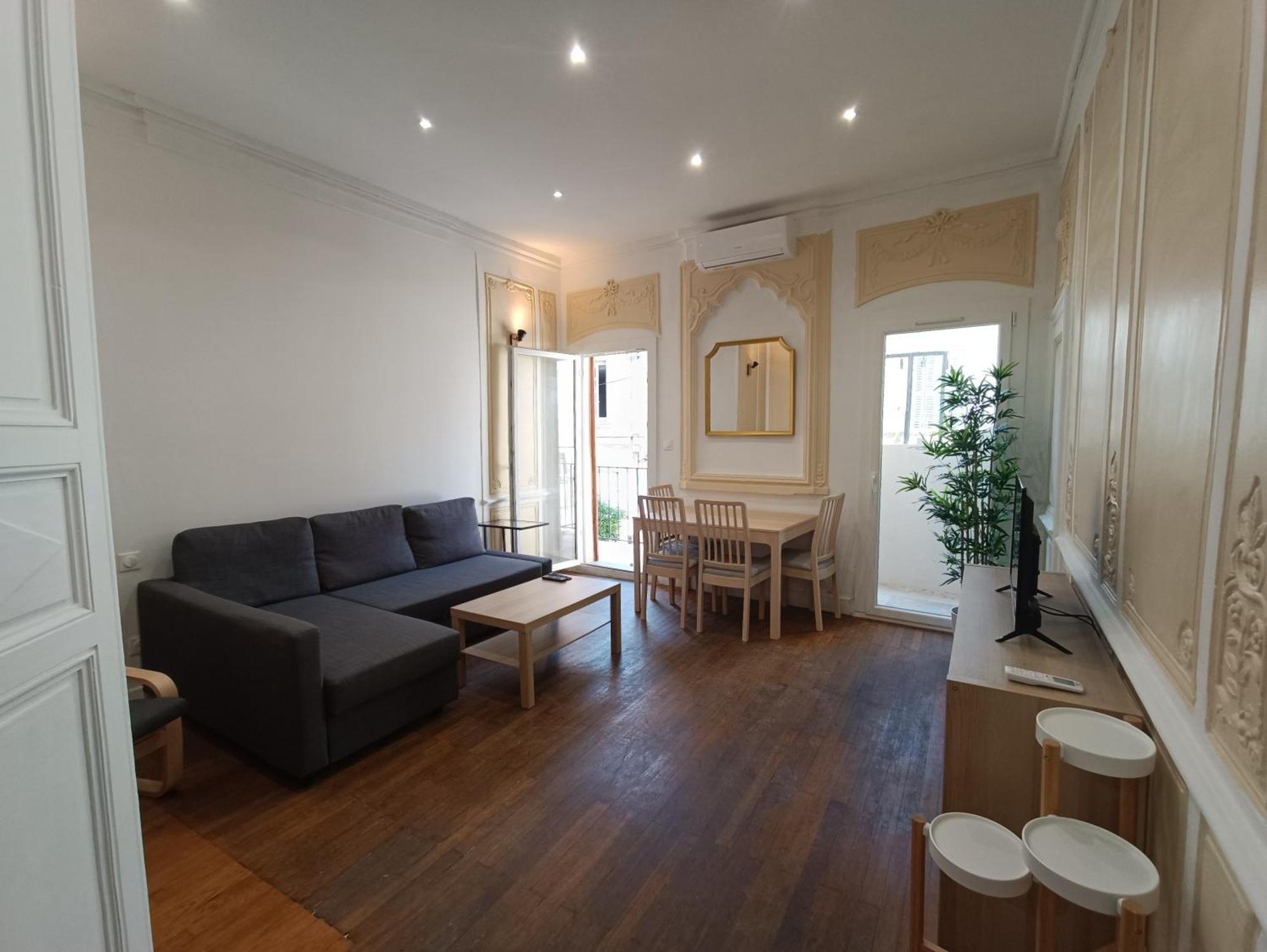 Appartements Et Studio Renoves En 2022, Intra Muros أفينيون المظهر الخارجي الصورة