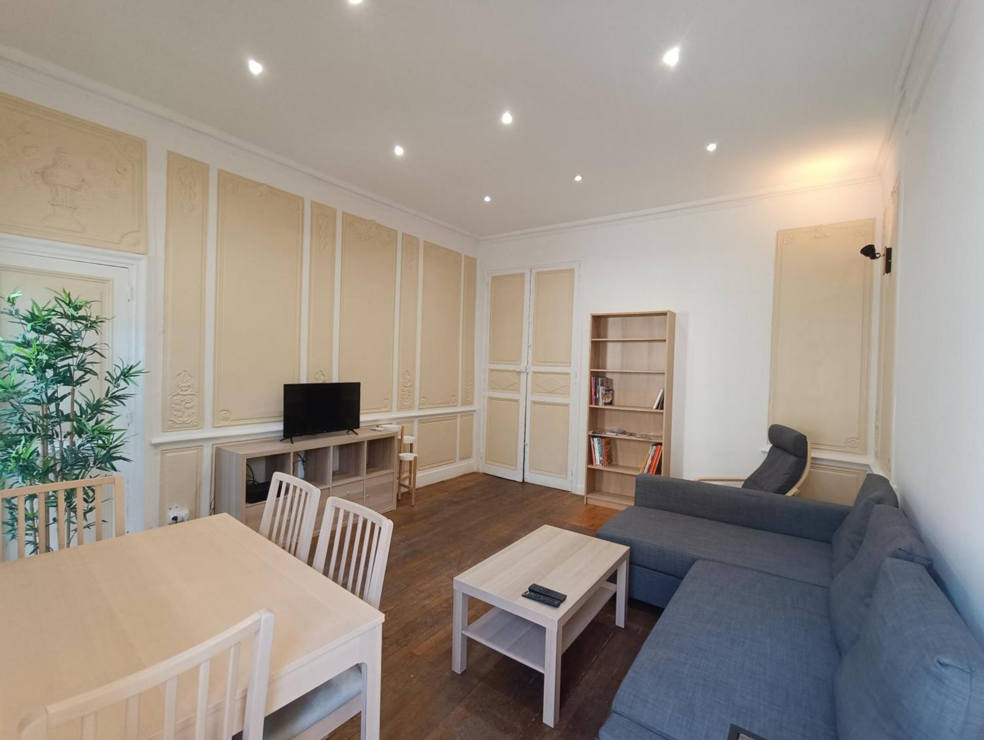 Appartements Et Studio Renoves En 2022, Intra Muros أفينيون المظهر الخارجي الصورة